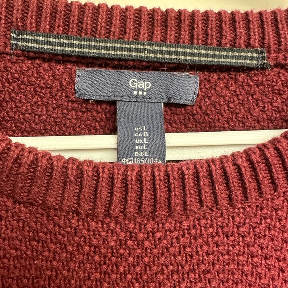Gap Sweater - Picture 2 of 2